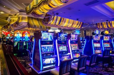 Fishing Arcade gameplay interface with animated fish targets and real-time scoring